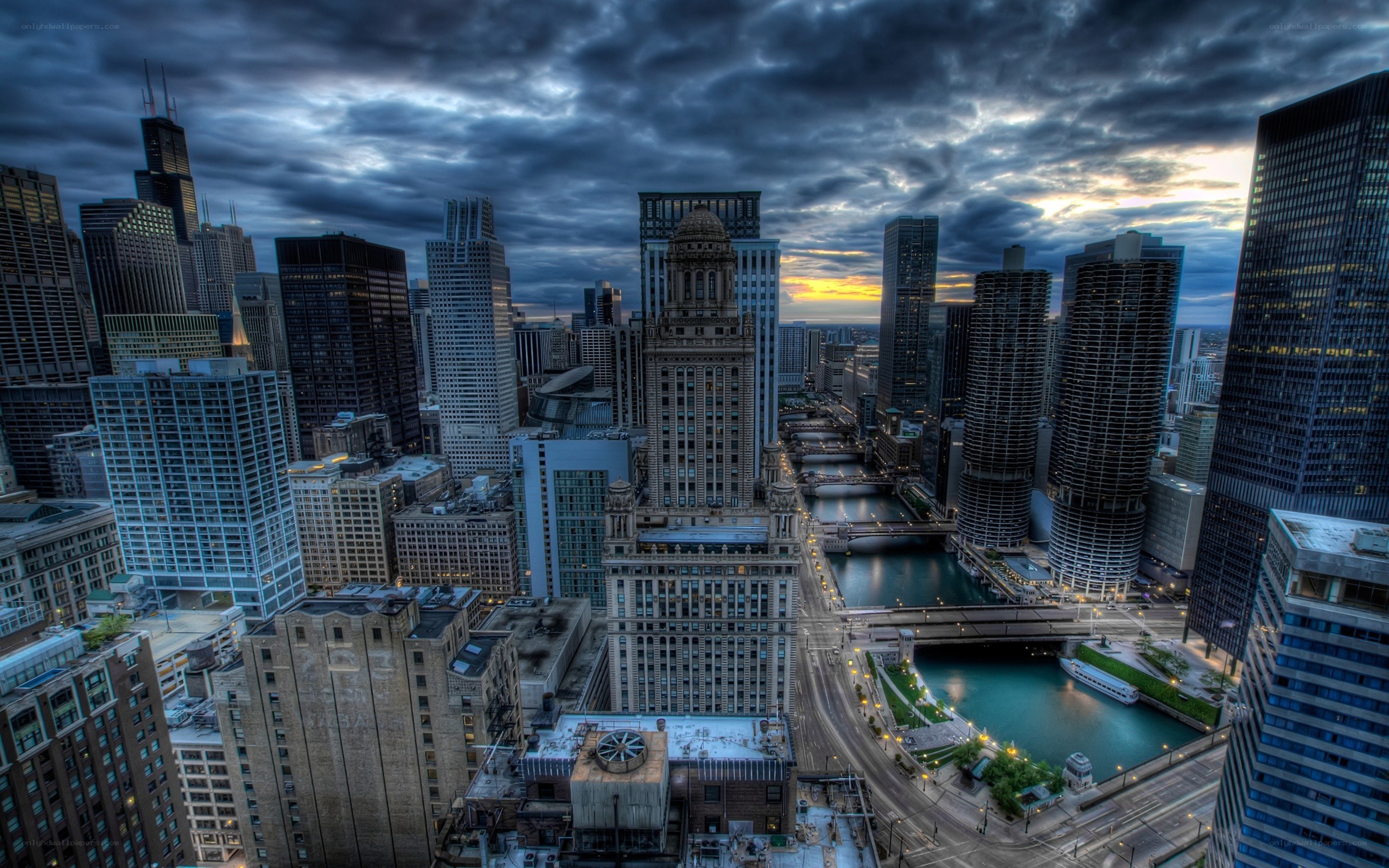 Chicago skyline at dusk