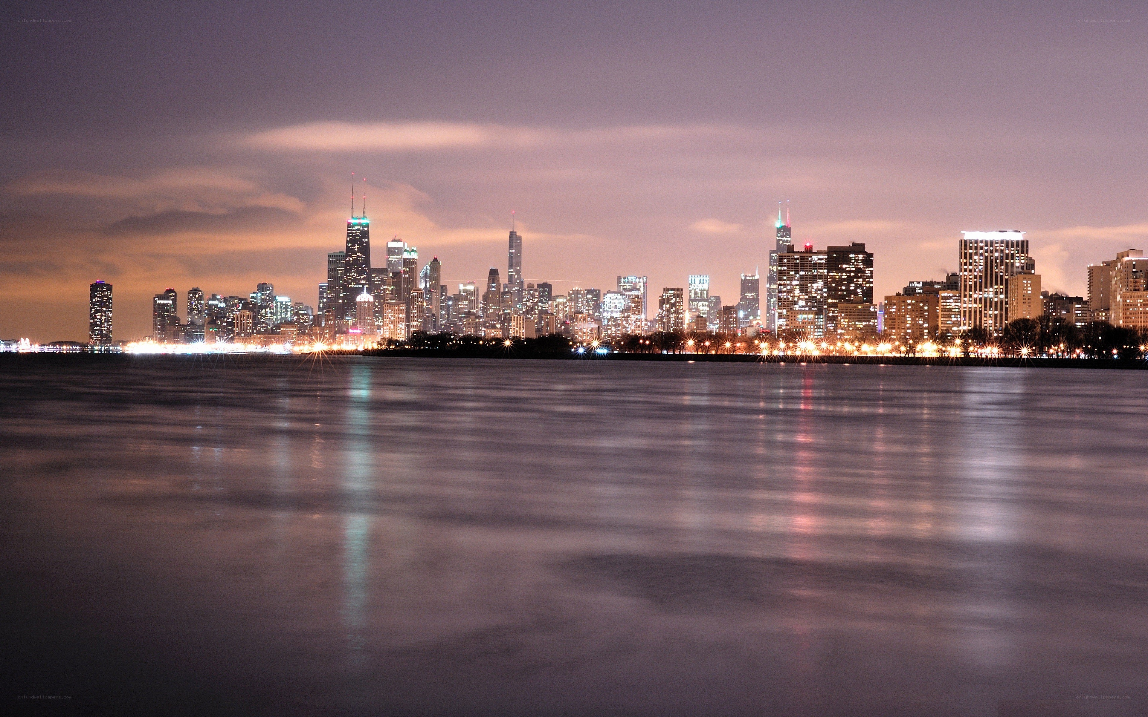Chicago skyline at dusk
