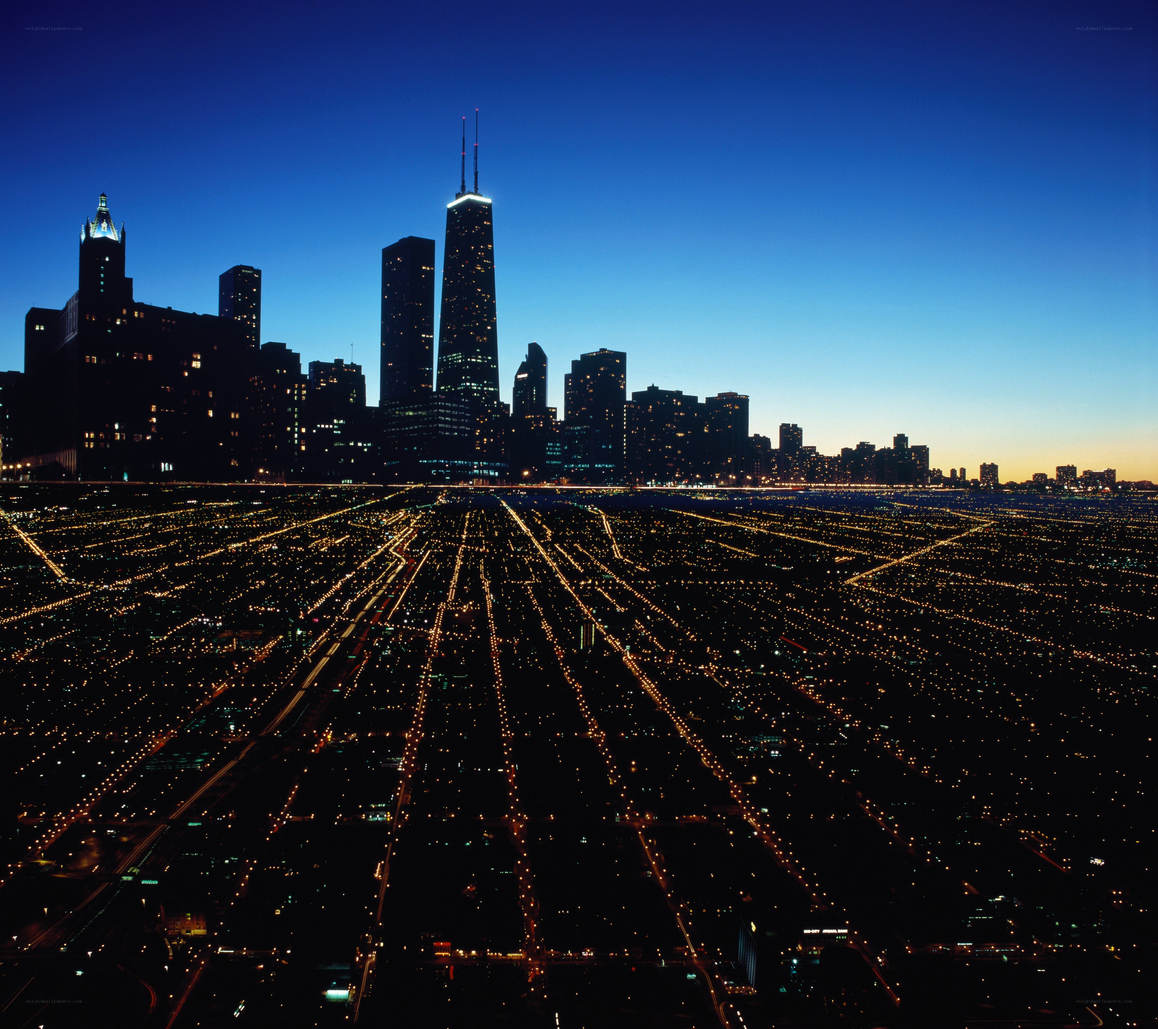 Chicago skyline at dusk