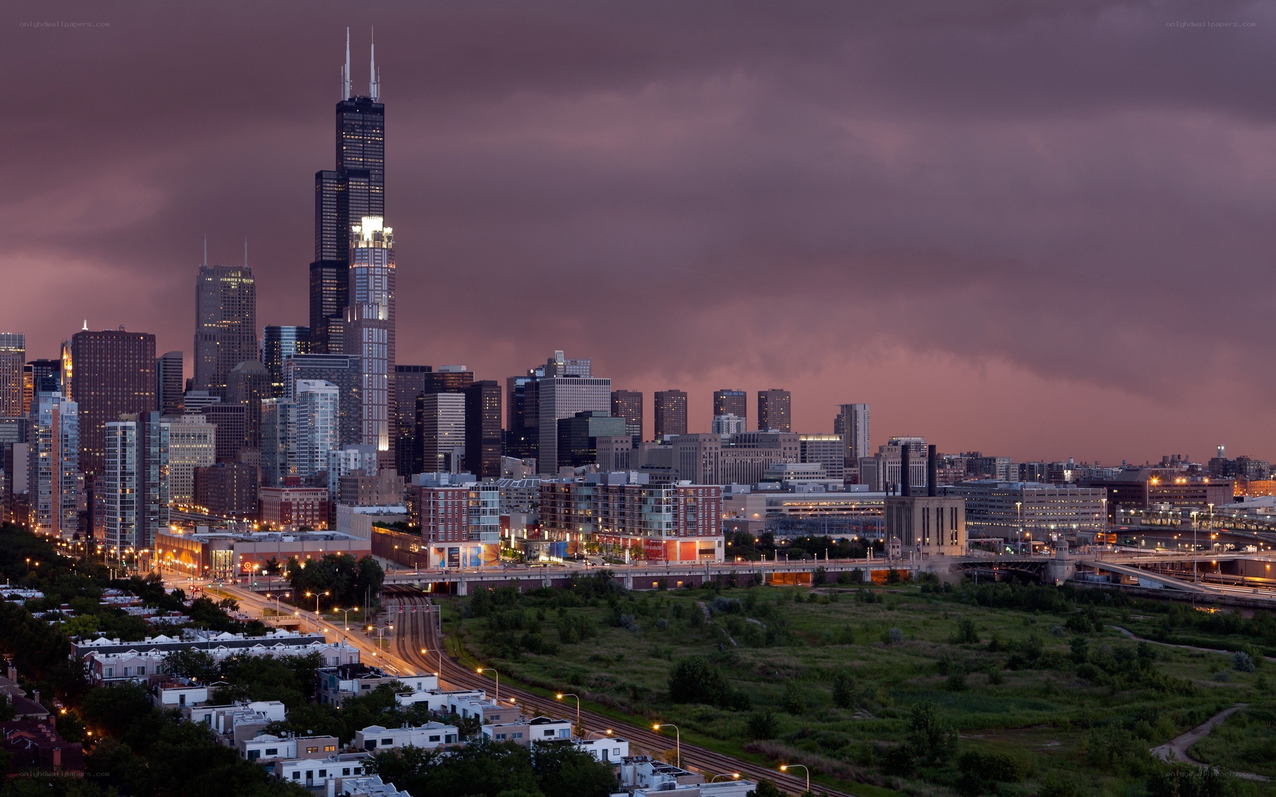 Chicago skyline at dusk