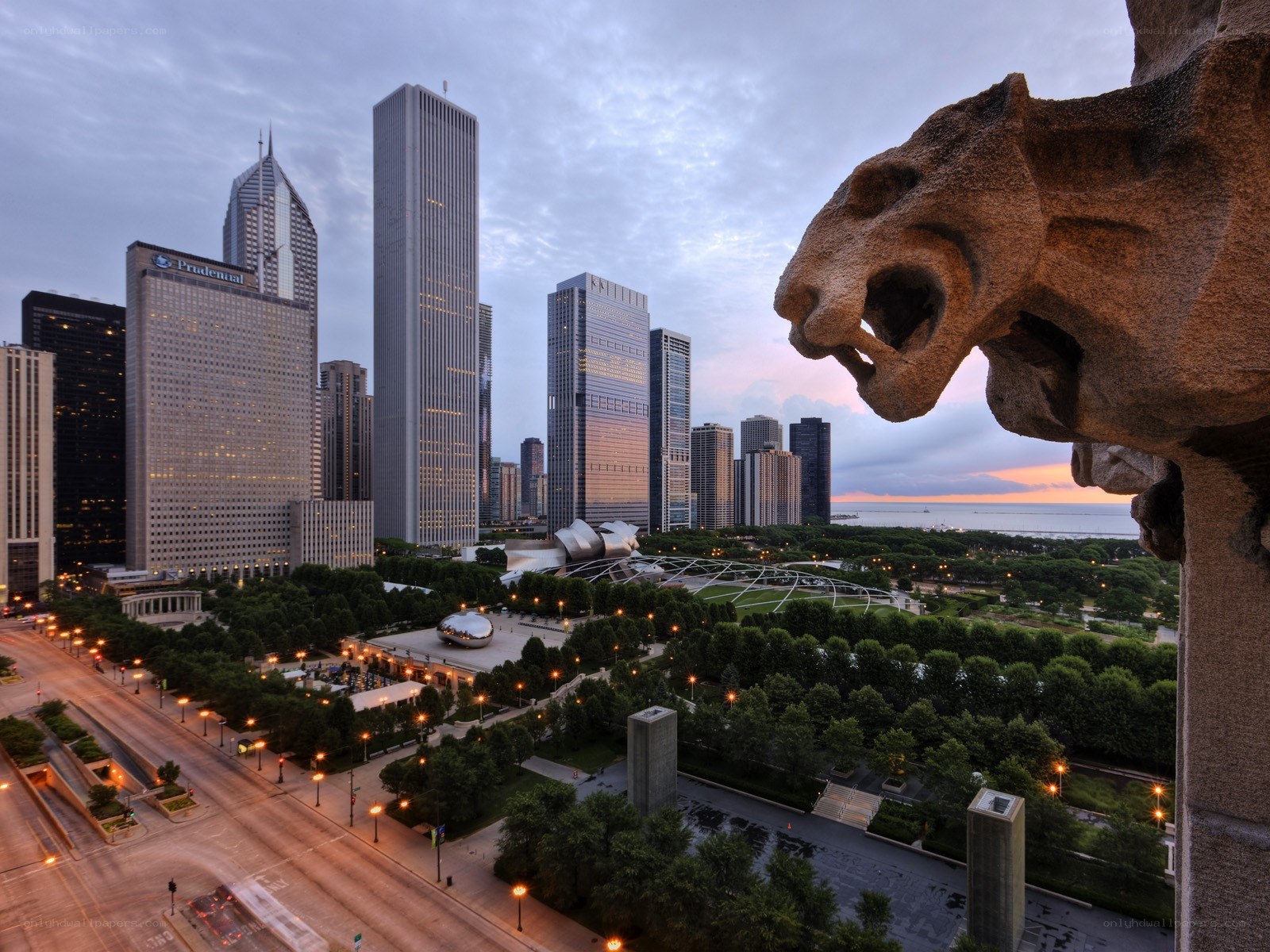 Chicago skyline at dusk