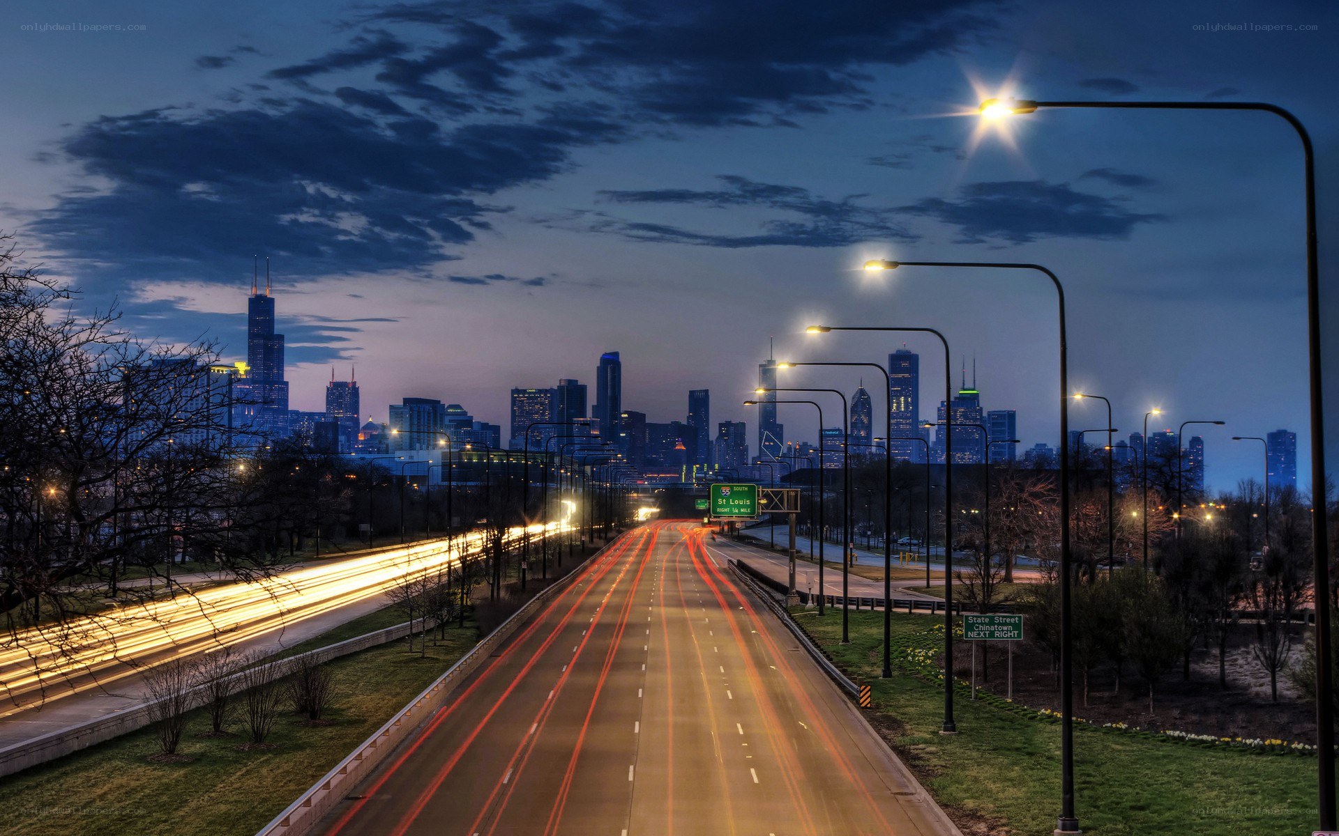 Chicago skyline at dusk
