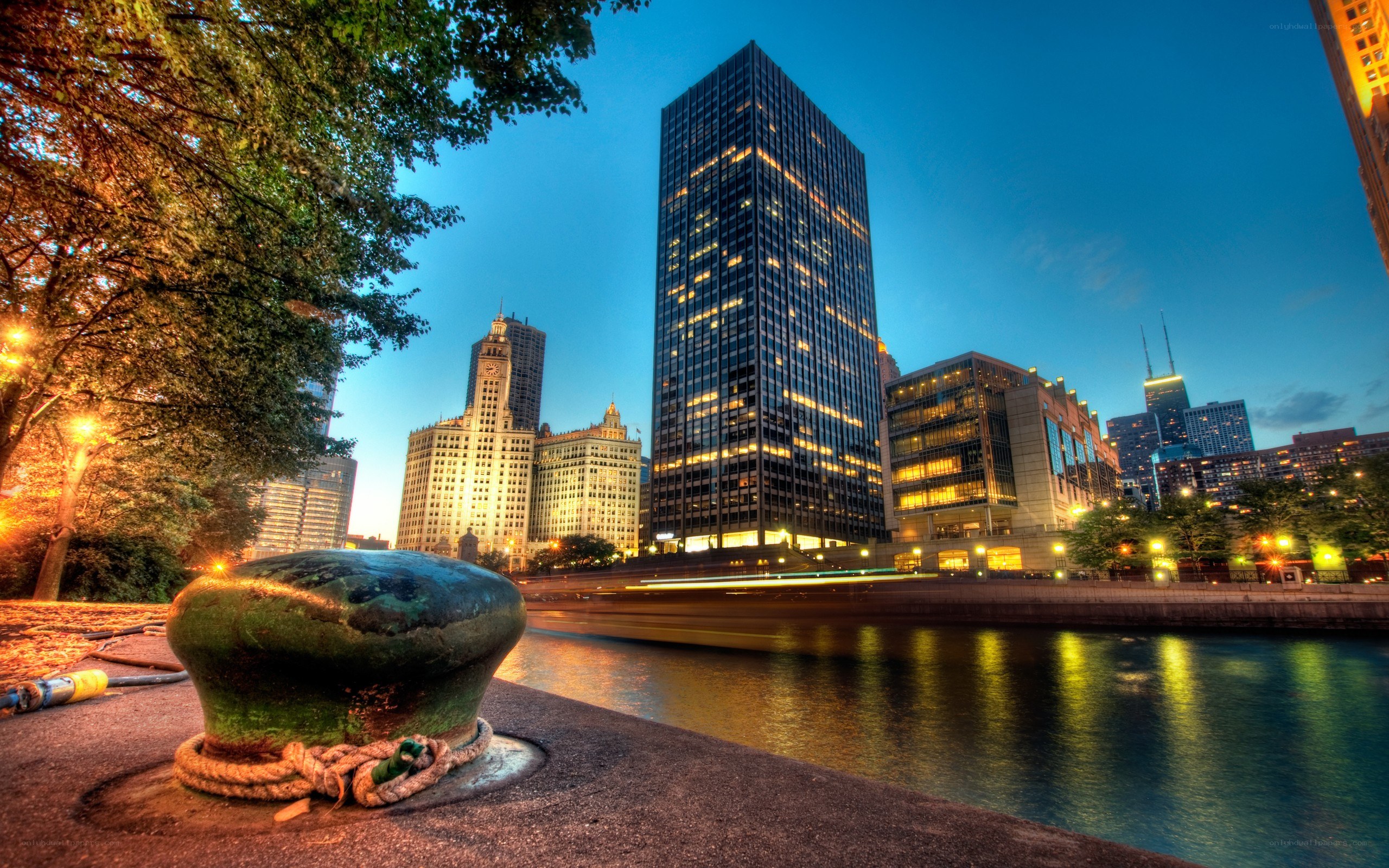 Chicago skyline at dusk