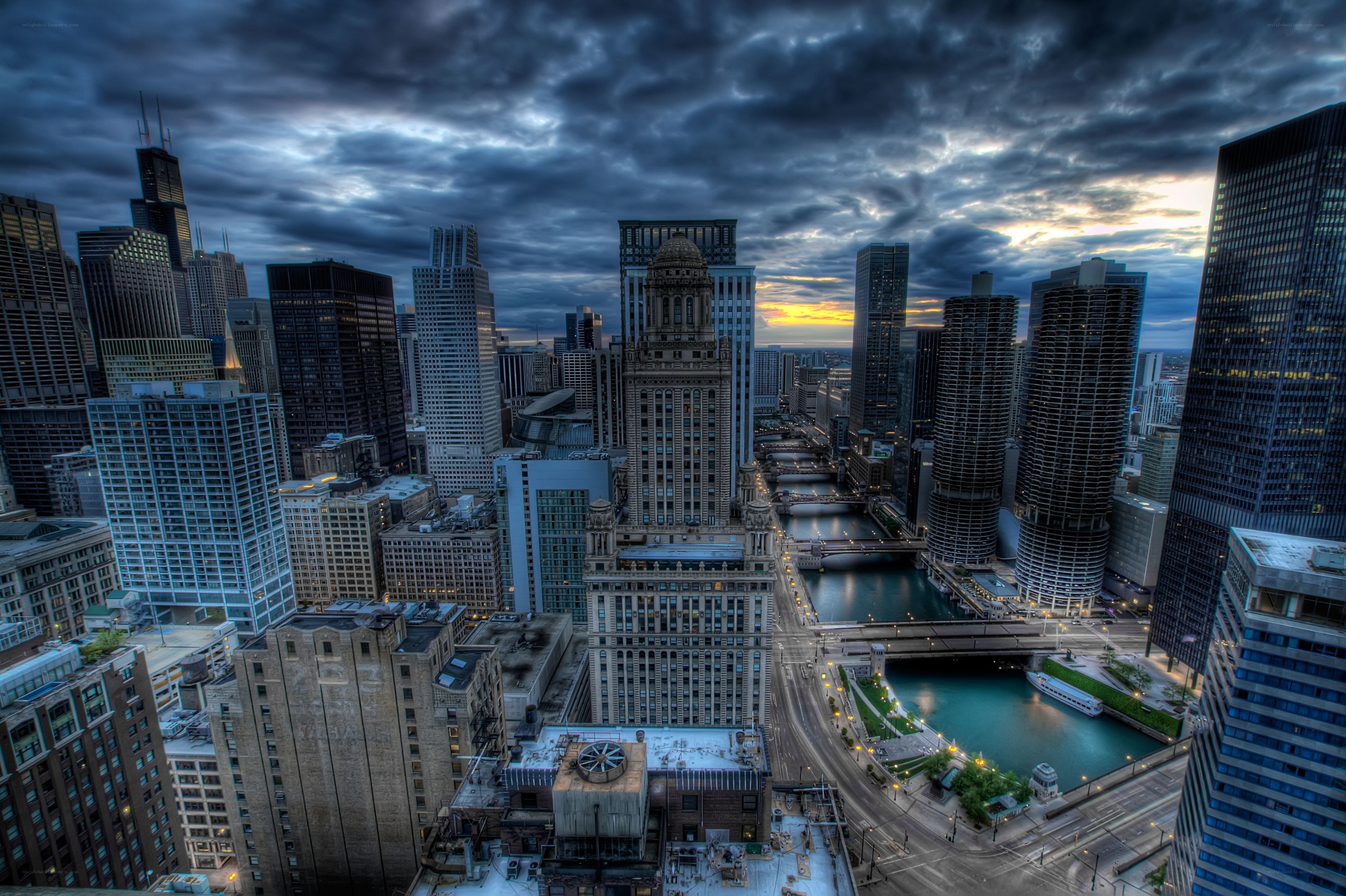 Chicago skyline at dusk