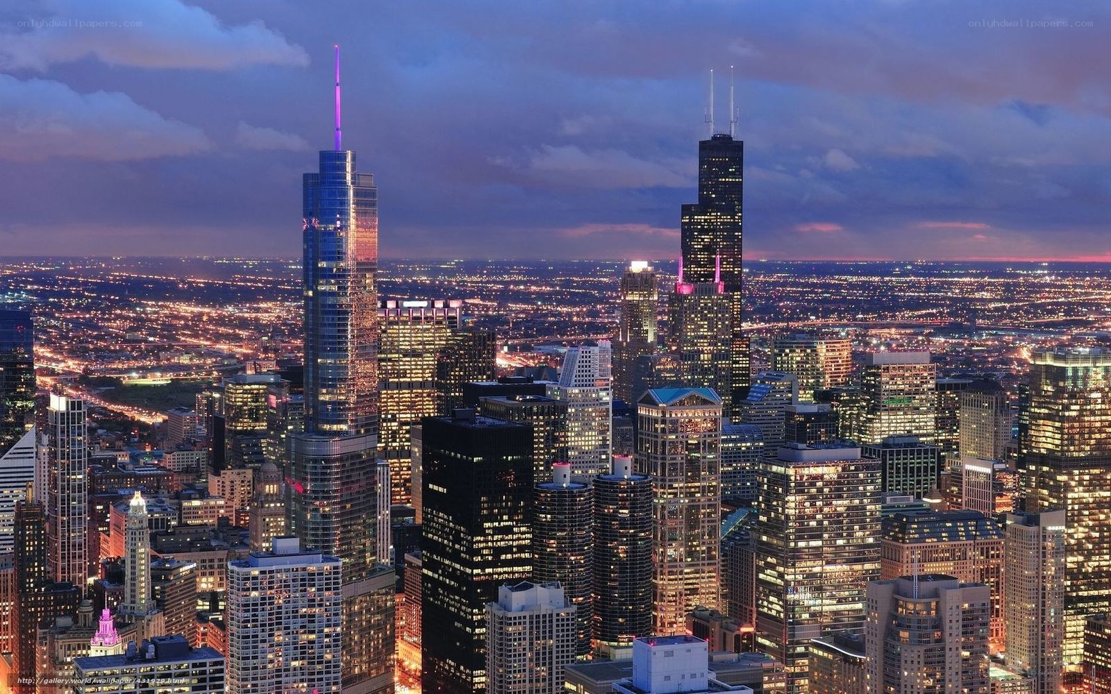 Chicago skyline at dusk
