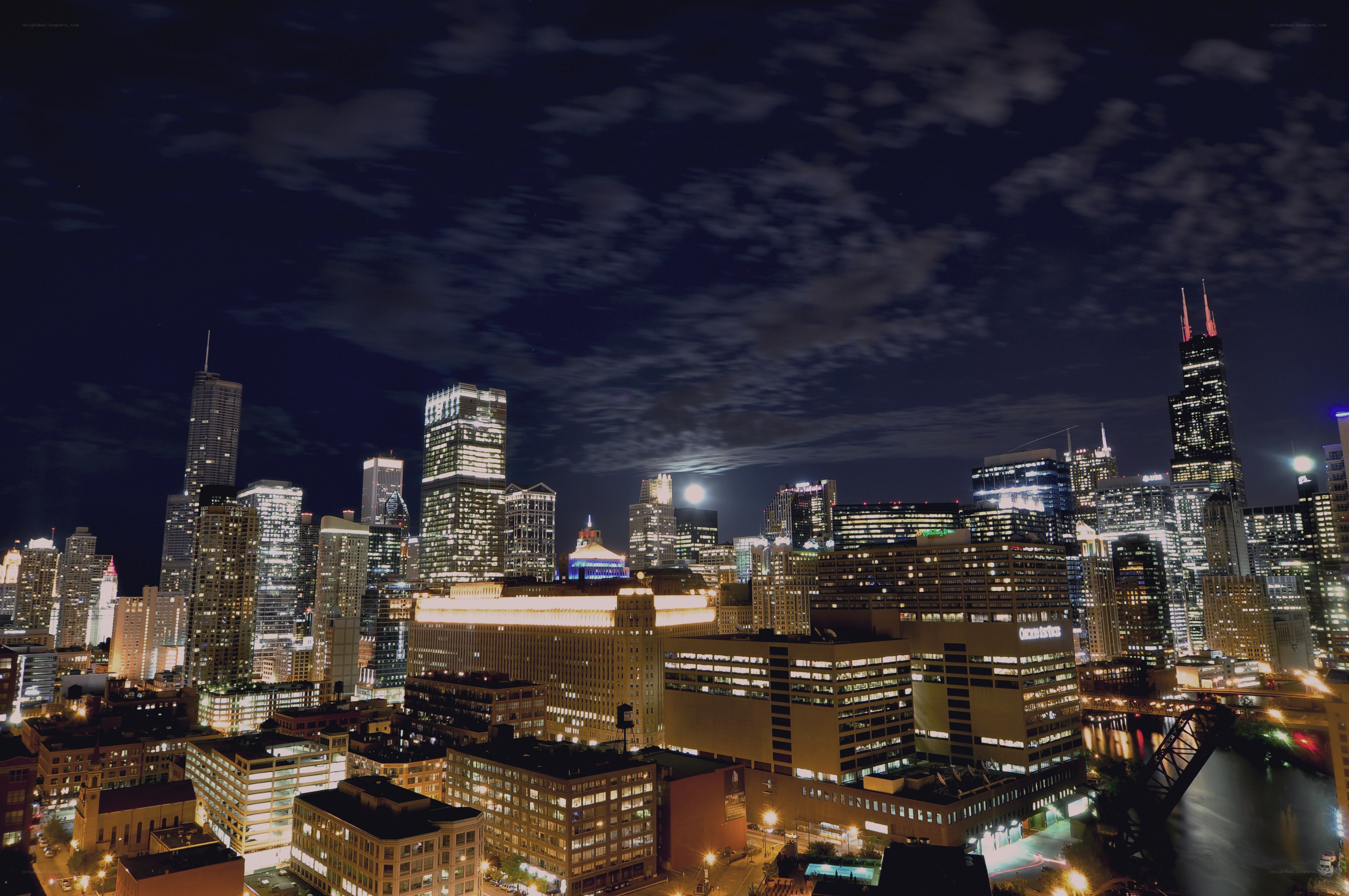 Chicago skyline at night