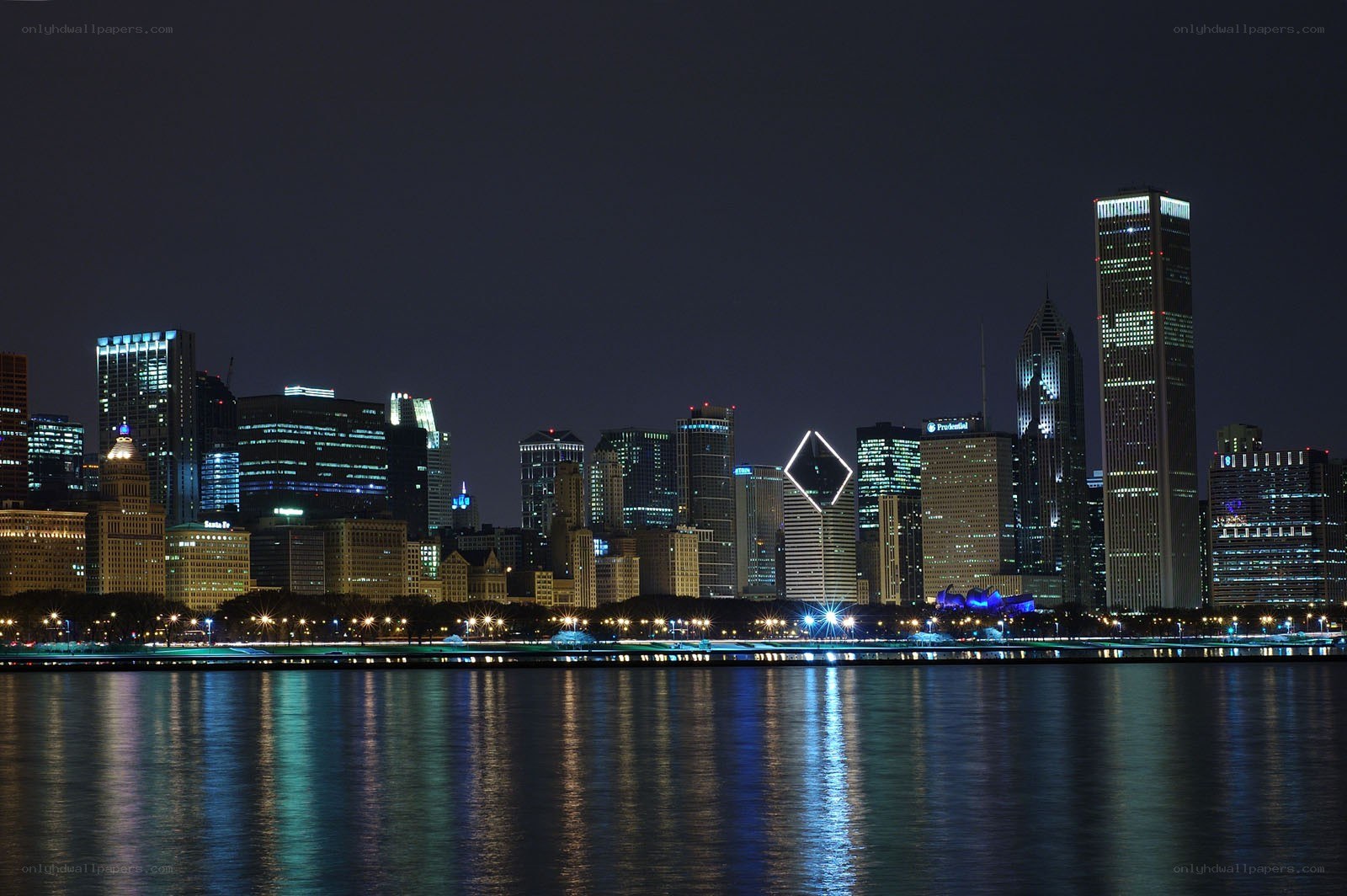 Chicago skyline at night