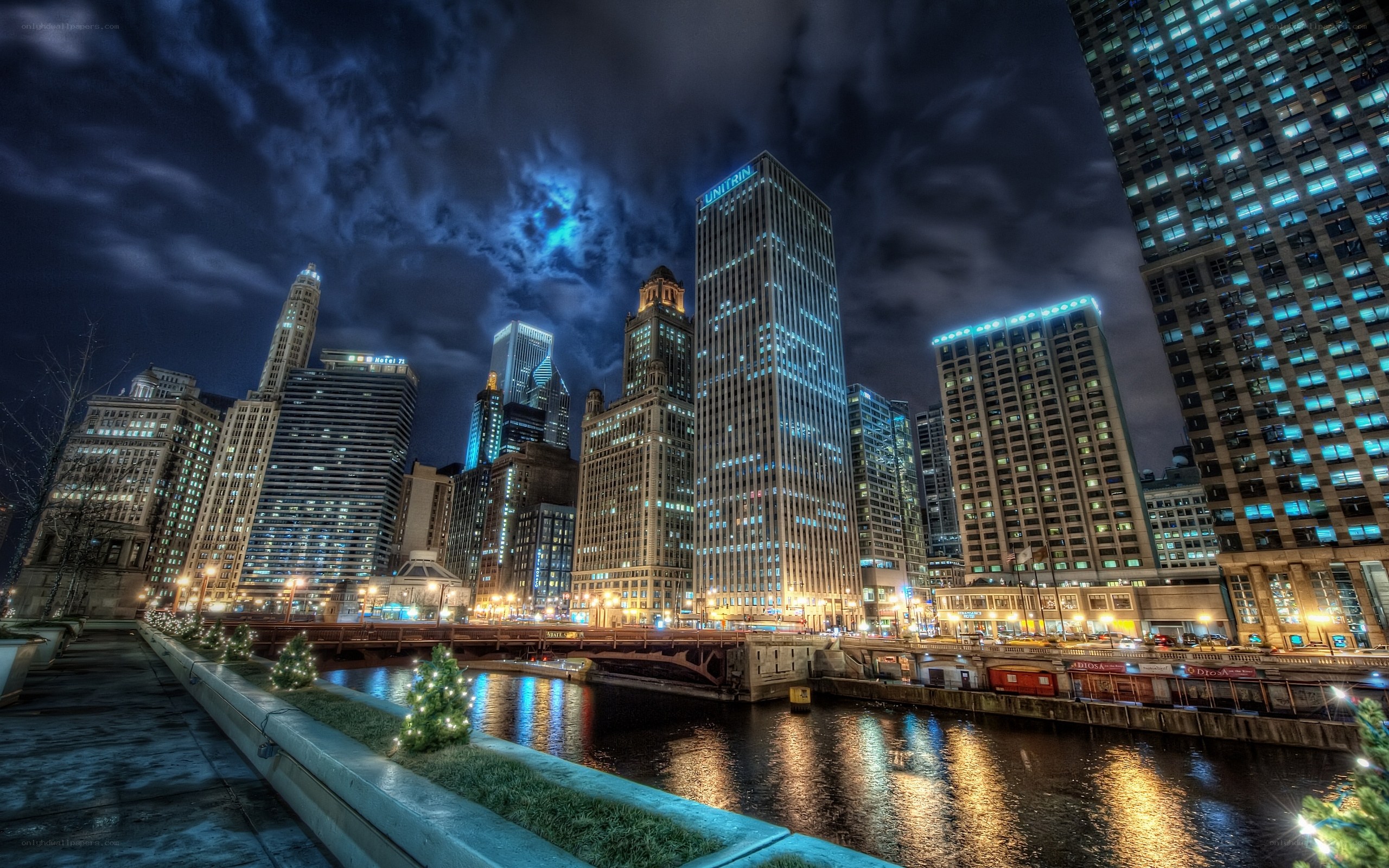 Chicago skyline at night