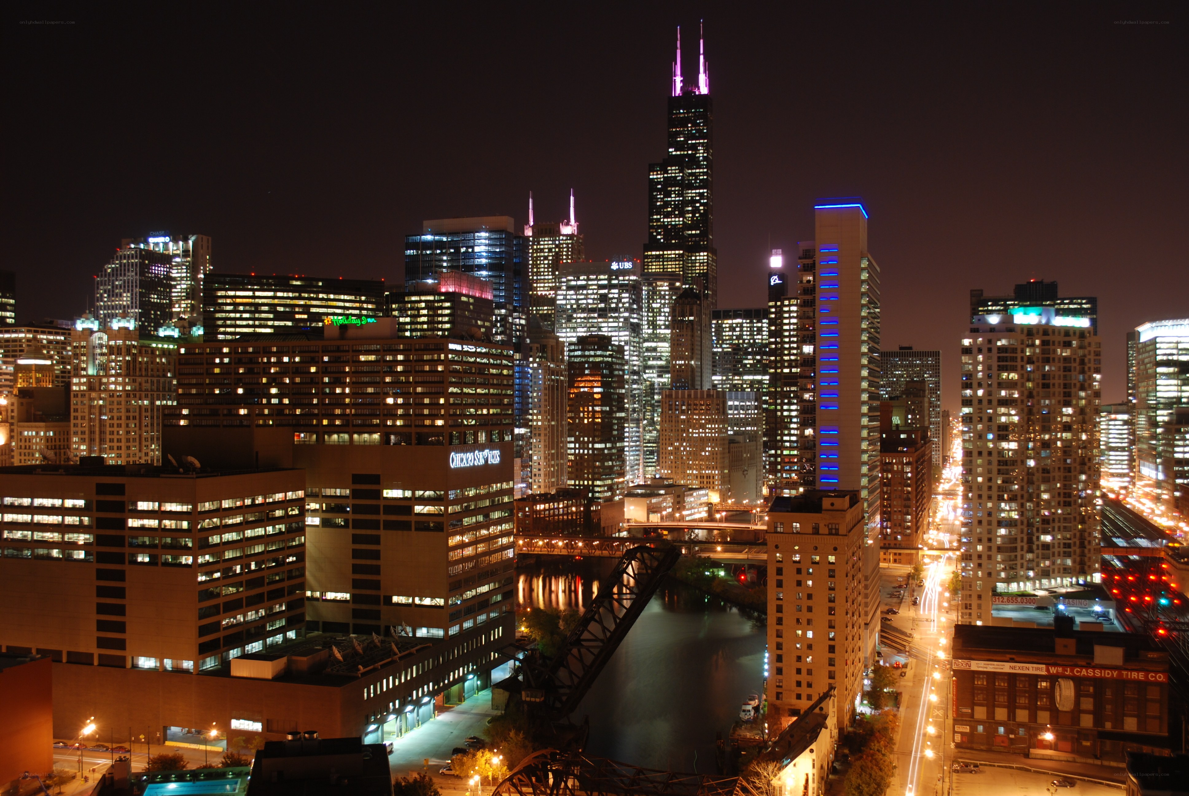 Chicago skyline at night
