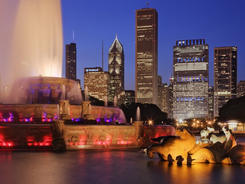 Chicago skyline at night with fountain