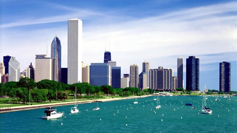 Chicago skyline by Lake Michigan