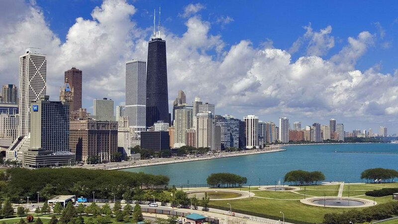 Chicago skyline by Lake Michigan