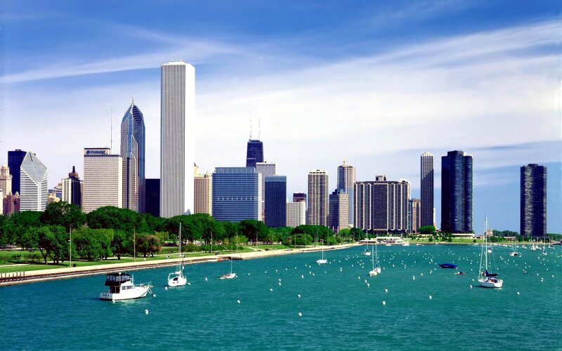 Chicago skyline by Lake Michigan