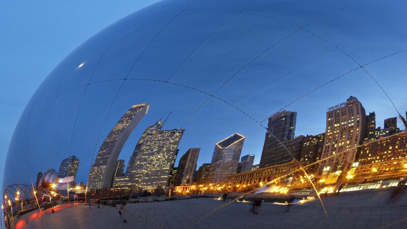 Chicago skyline reflected in Cloud Gate