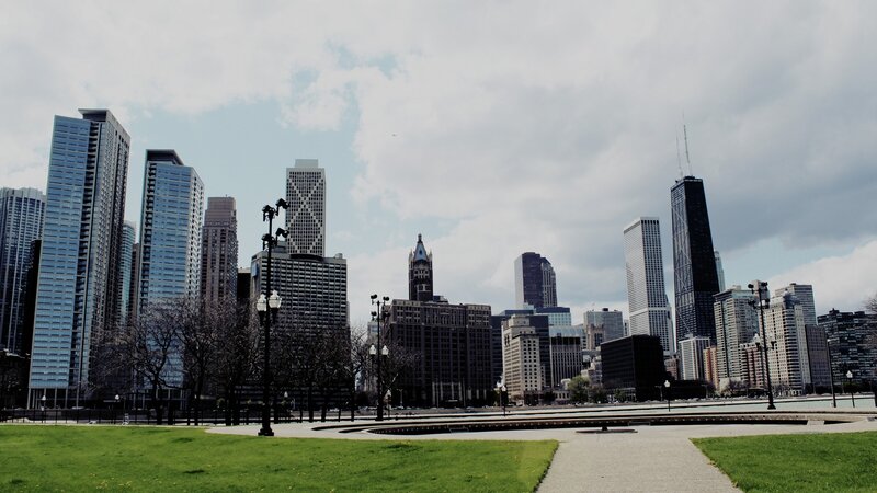 Chicago Skyline View — Green