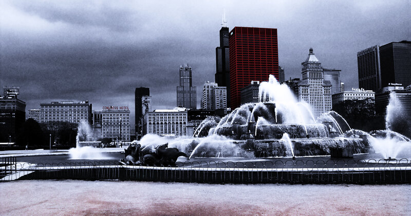 Chicago skyline with fountain