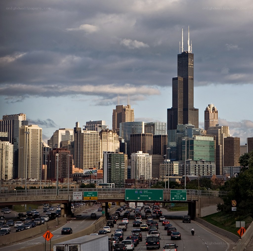 Chicago skyline with highway traffic