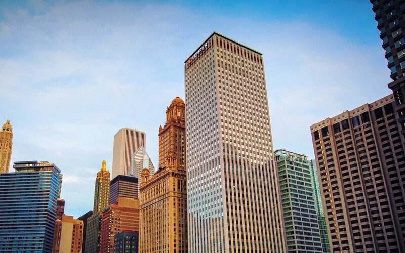 Chicago skyline with Kemper building