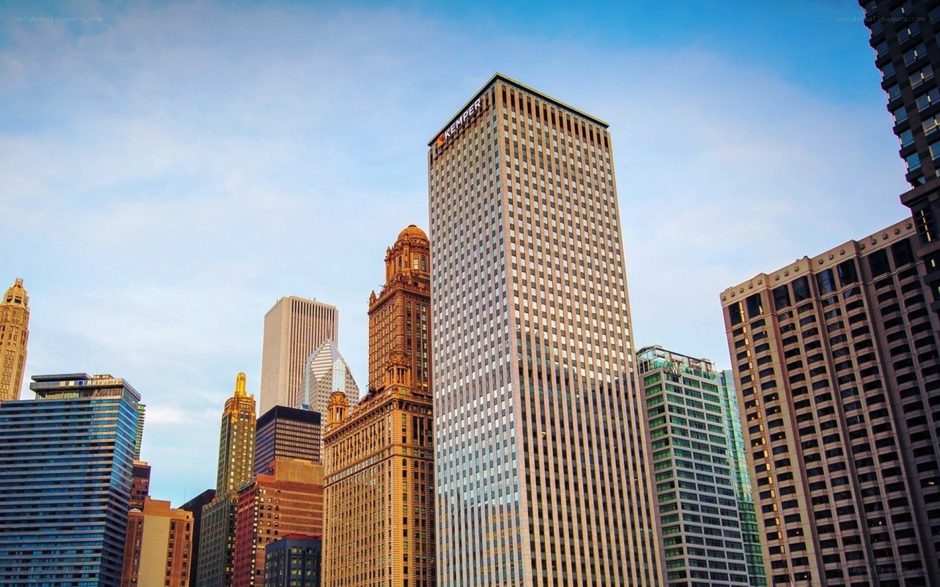 Chicago skyline with Kemper building