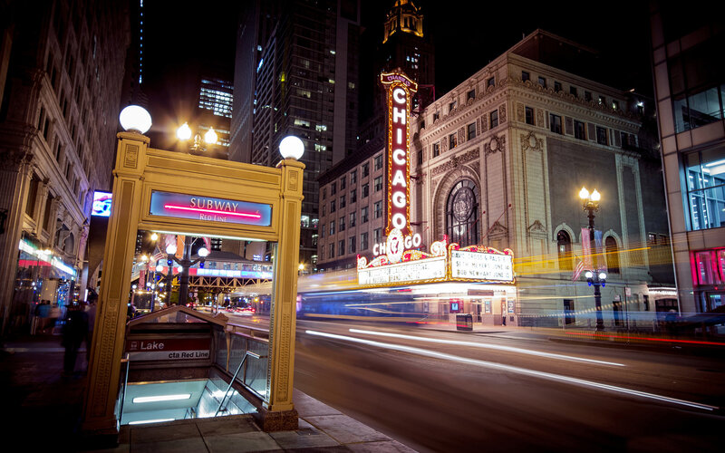 Chicago Theater at Night — Black