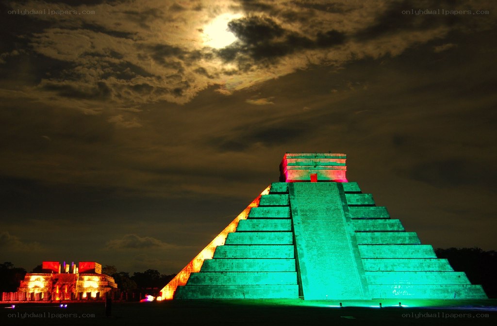 Chichen Itza pyramid at night