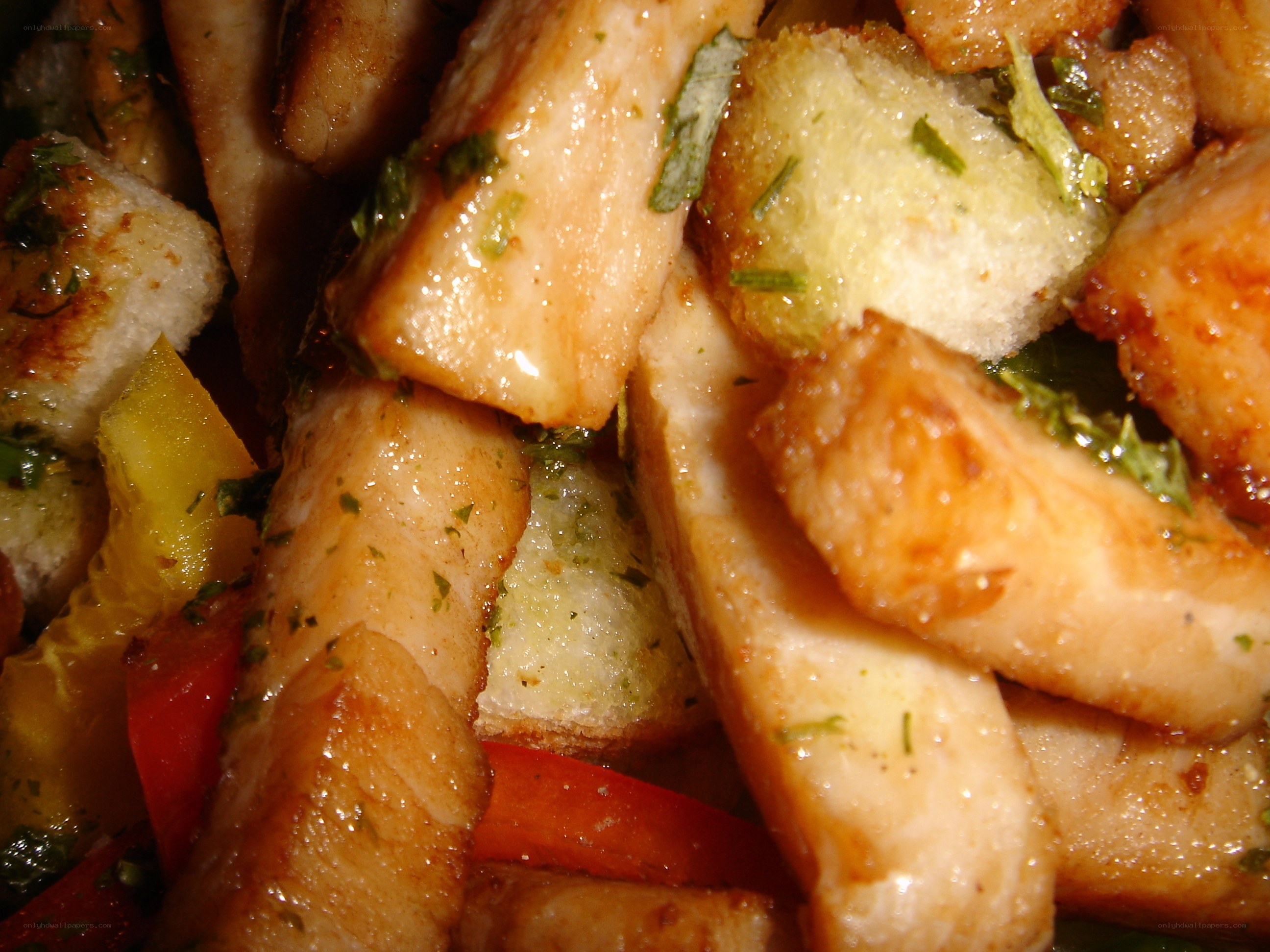chicken and crouton salad