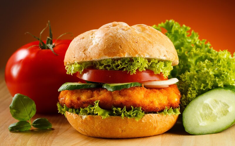 Chicken Burger with Vegetables — Red