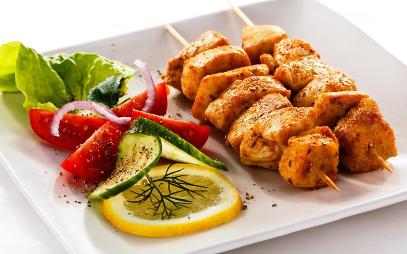 Chicken Skewers with Salad — White