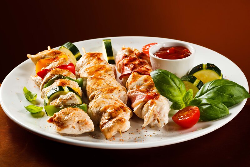 Chicken Skewers with Vegetables — White, Appetizing, Photograph