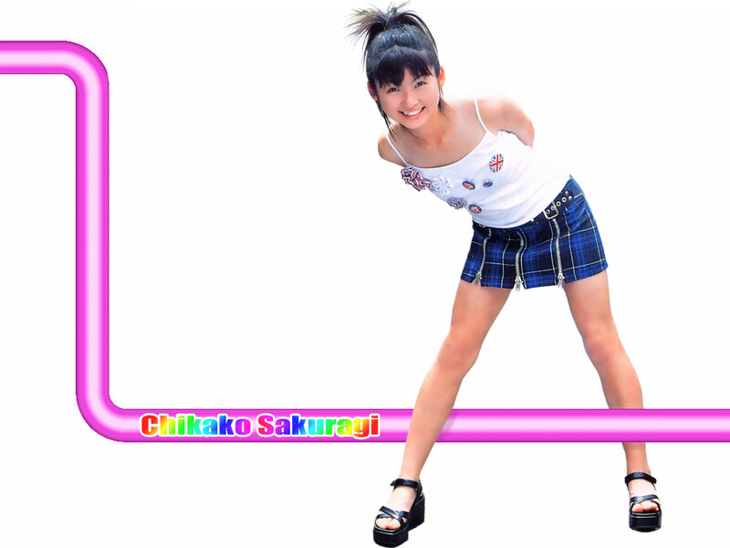 Chikako Sakuragi posing
