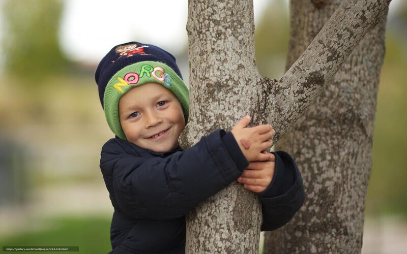 Child Hugging Tree — Green