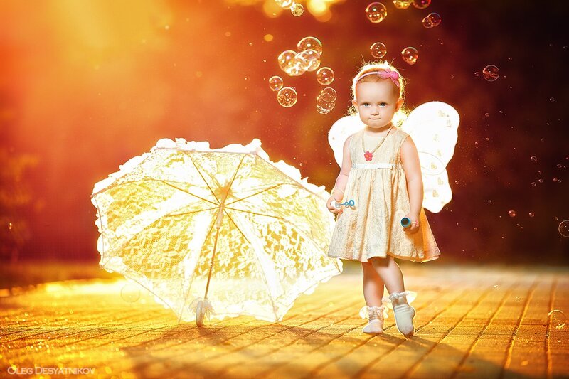 Child in Angel Costume — Gold