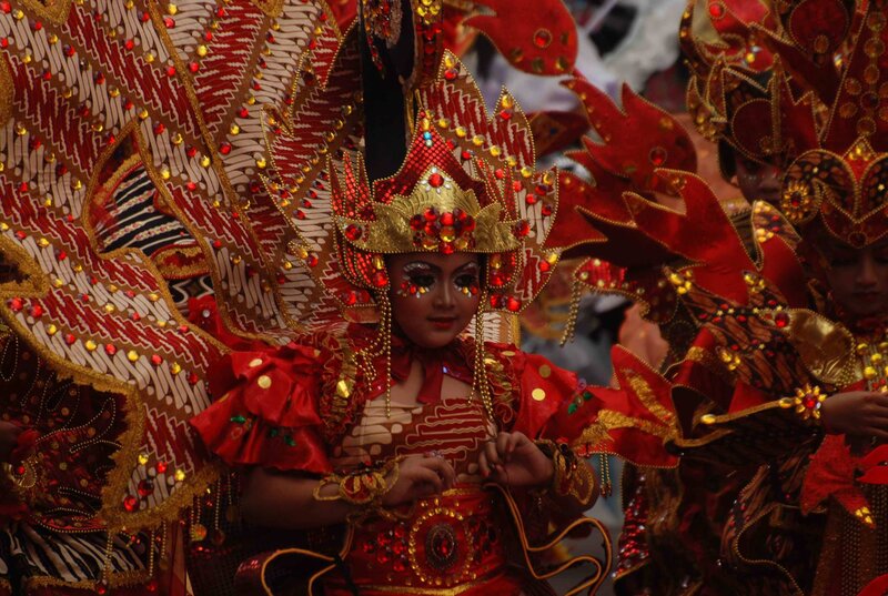 Child in Festival Costume — Red