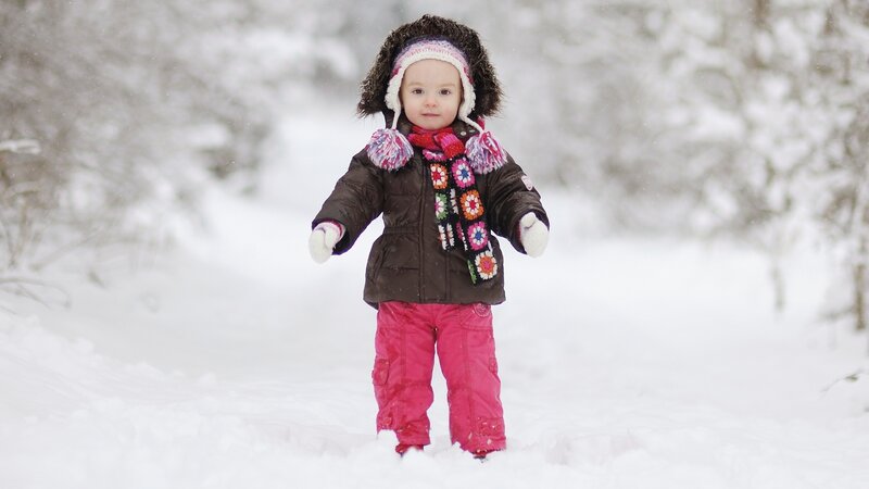 Child in Snow — White, Calm