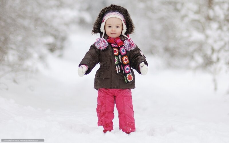 Child in Snow — White, Calm, Winter