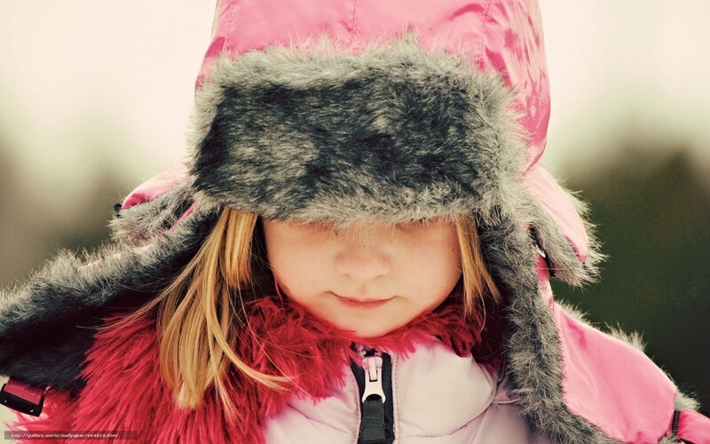 Child in Winter Coat — Pink, Calm
