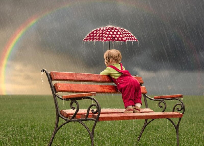 Child on Bench — Green
