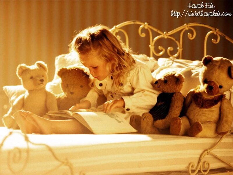 Child Reading Book — Yellow, Calm