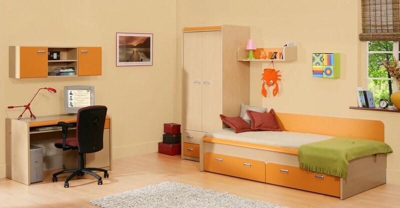 Child's bedroom with desk and bed