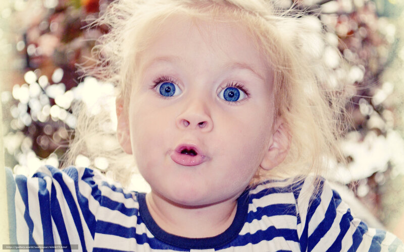 child with blue eyes