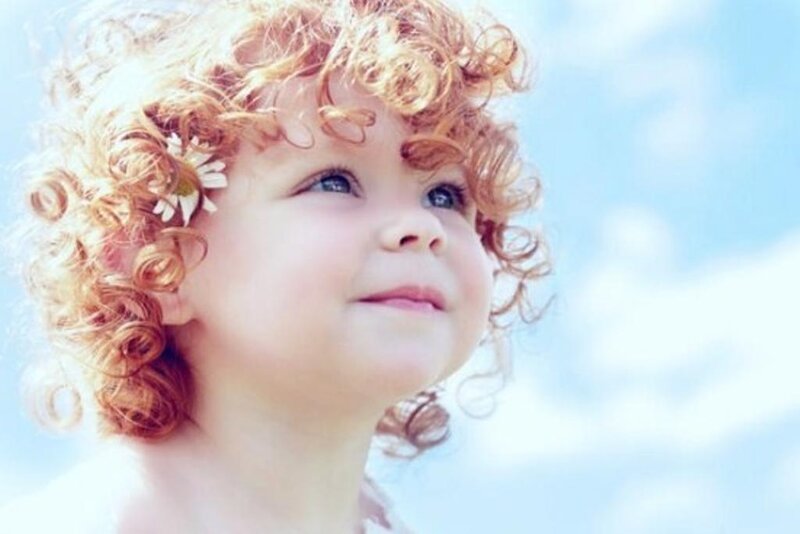 Child with Curly Hair — Blue