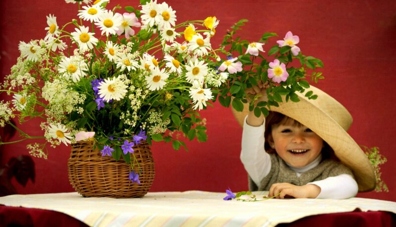 Child with Flowers — Red