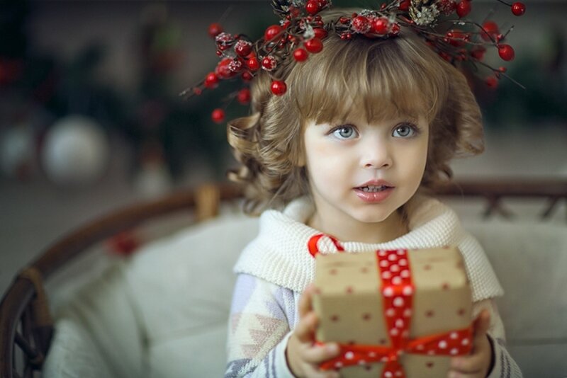 Child with Gift Box — White