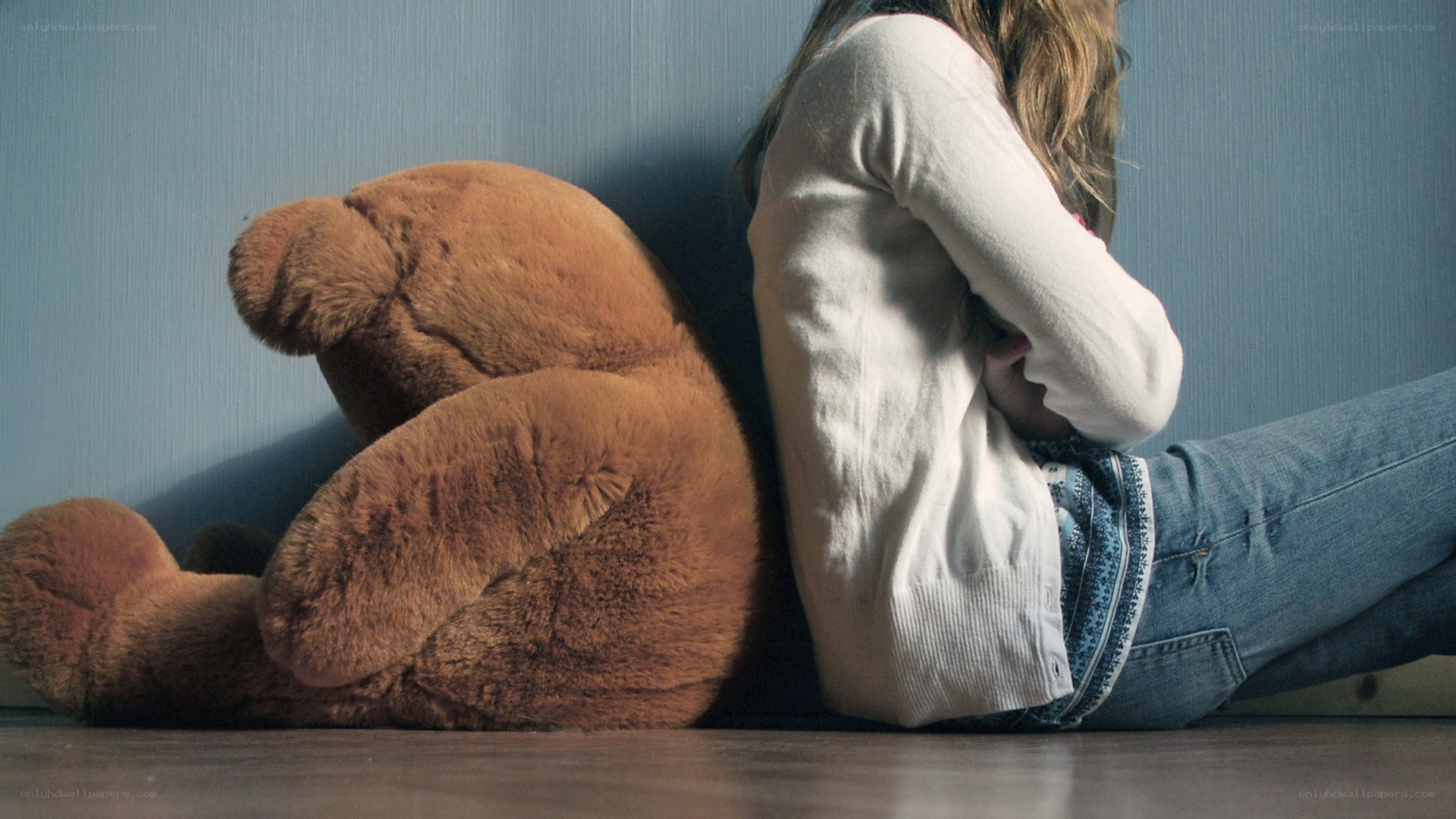 Child with teddy bear