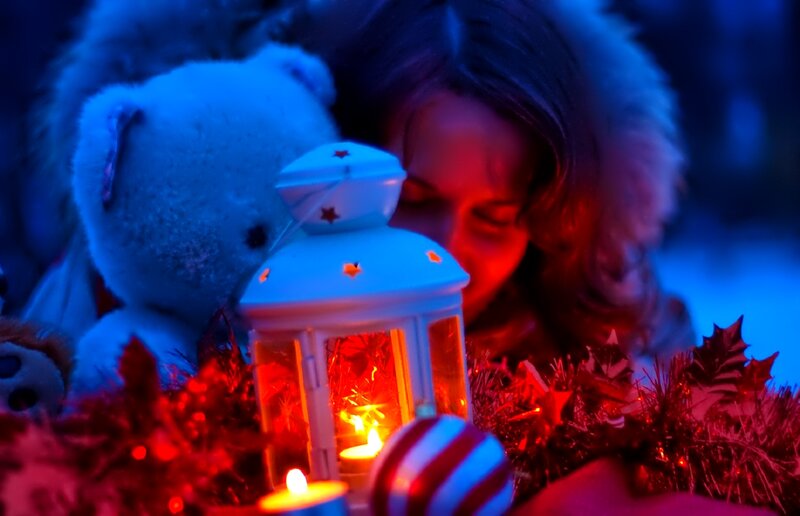 Child with Teddy Bear — Blue, Festive