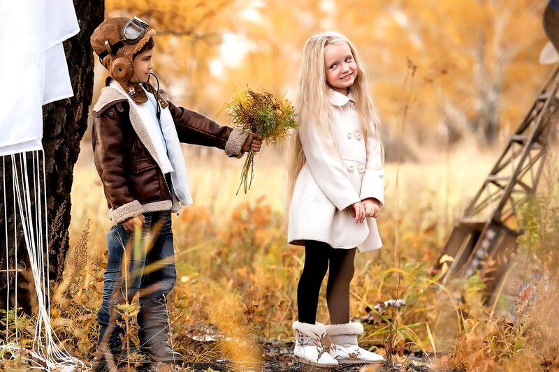Children in Autumn