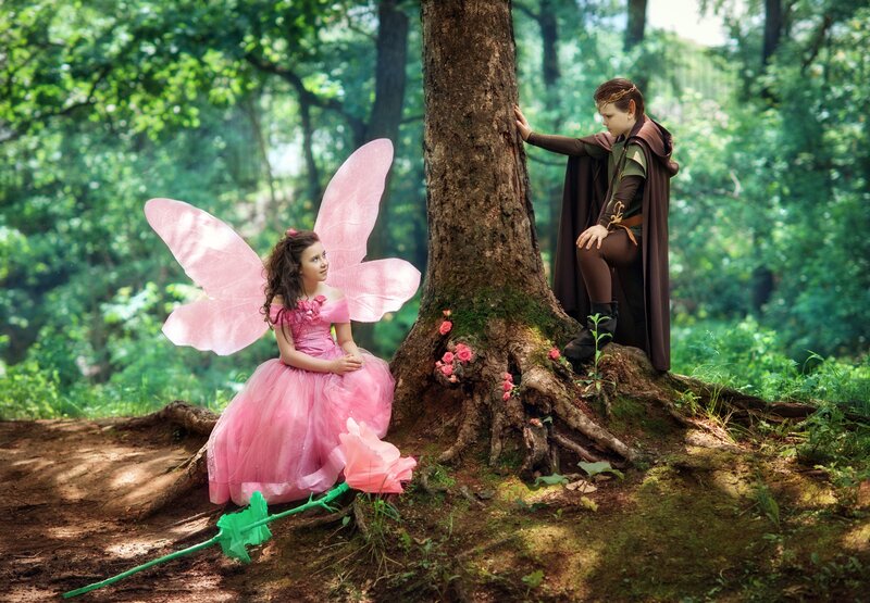 Children in Costumes — Pink