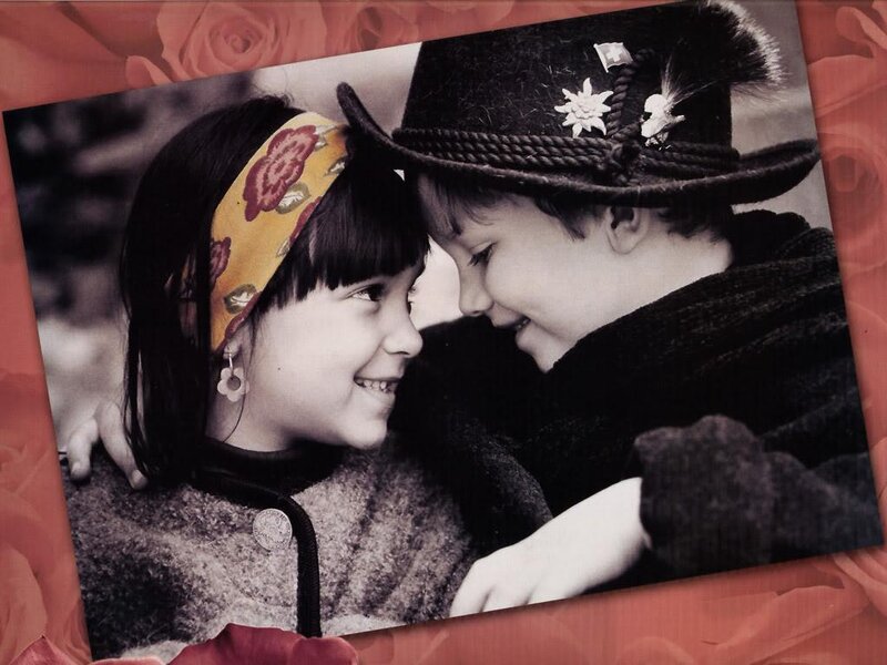 children in traditional hats