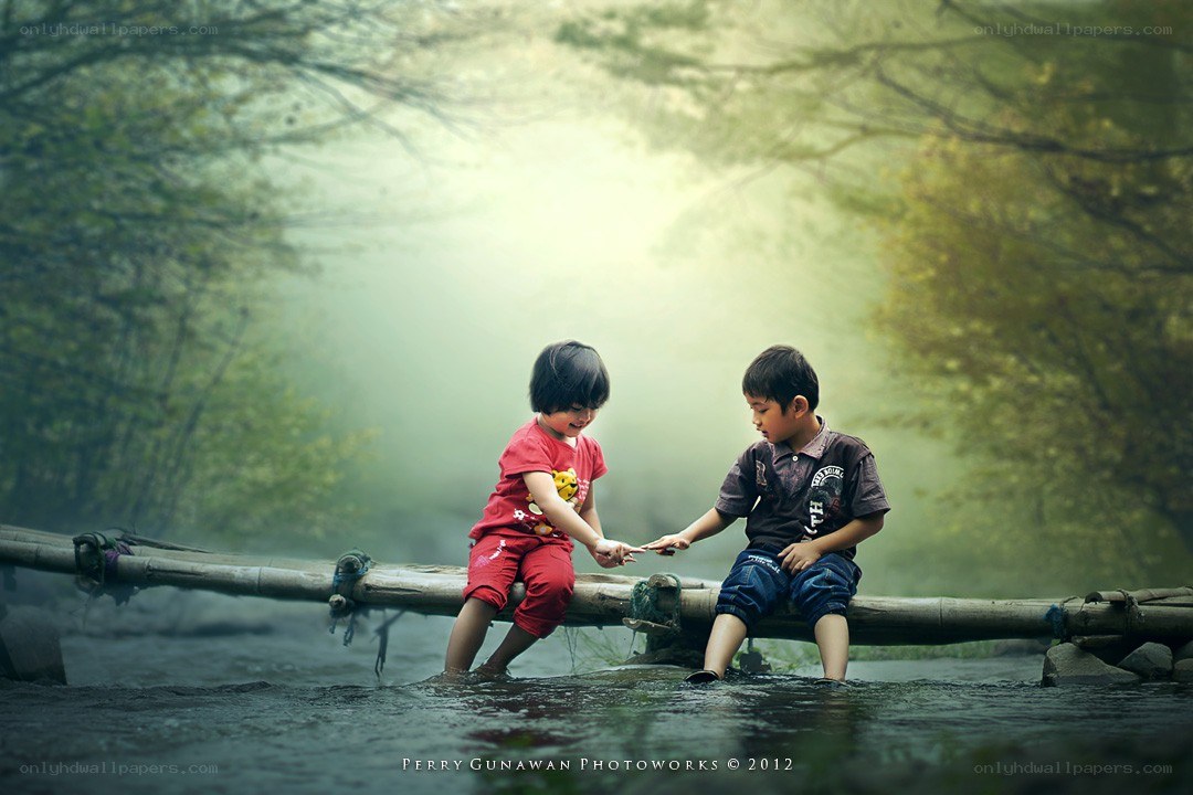 Children on a bamboo bridge