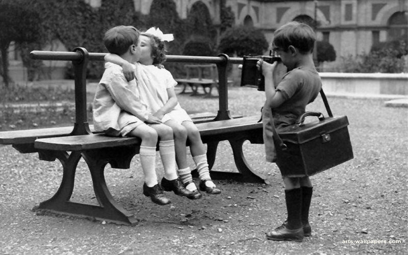 Children on a Bench — Black, Playful